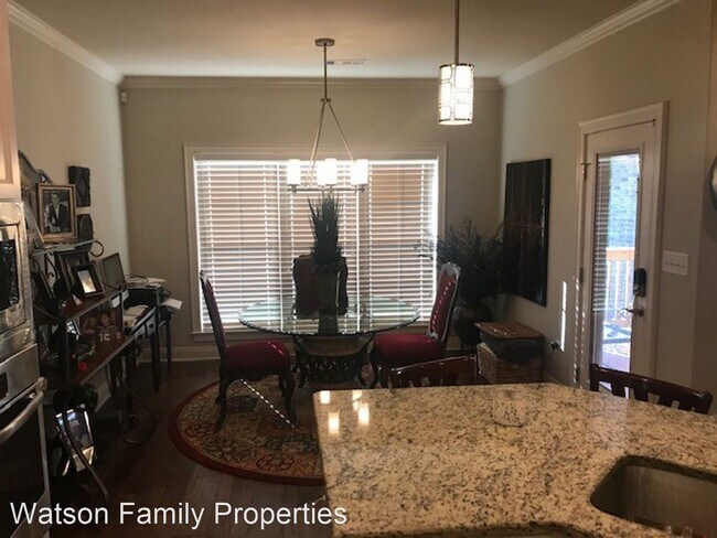 Building Photo - 3 br, 2 bath House - 1010 Turnberry Drive