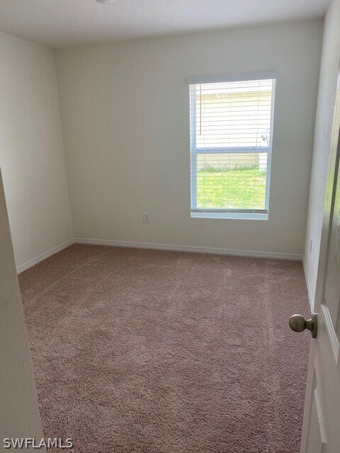 Foto del edificio - 1814 NE 40th Ln