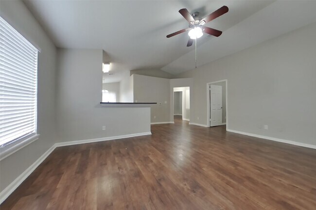 Foto del edificio - 3150 Kelling St