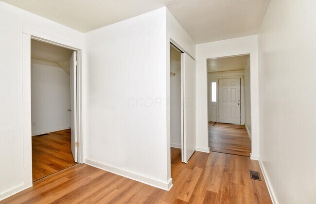 Foto del edificio - 144 S 3rd St