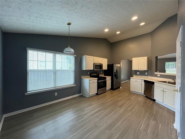 Building Photo - 470 Arbor Ridge Dr