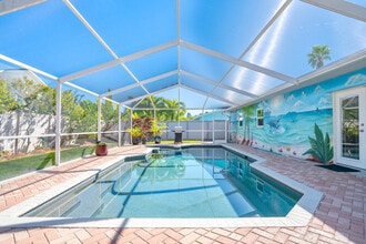 Building Photo - 3003 W Vina Del Mar Blvd