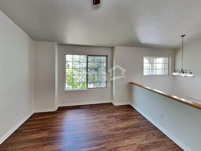 Building Photo - 939 W 740 S