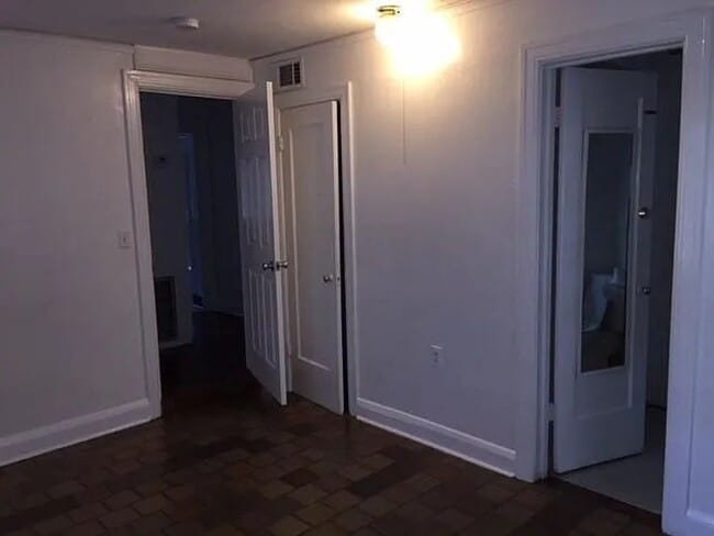 Photo - 3 bed 2 bath house near UF campus