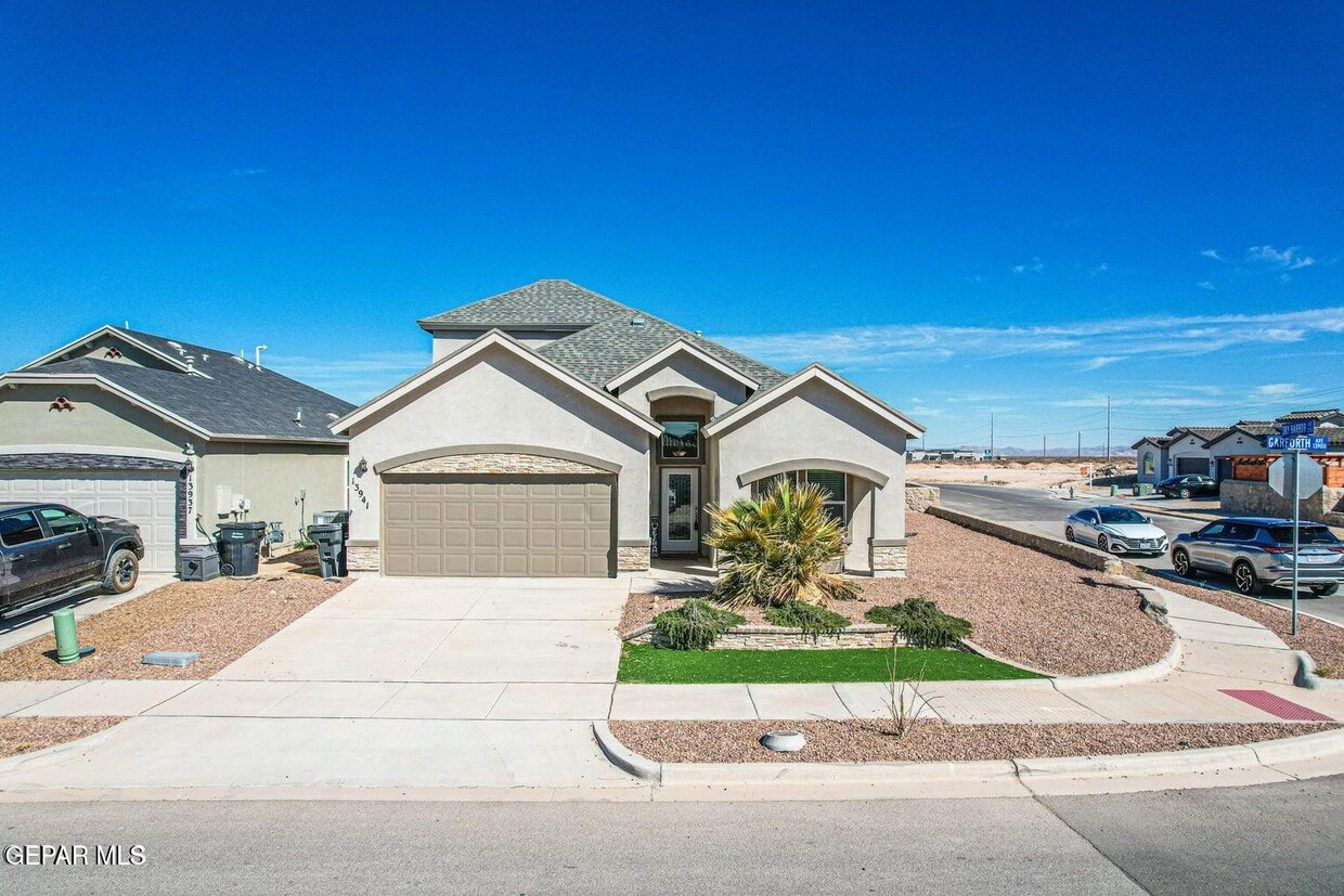 Foto principal - 13941 Garforth Ave