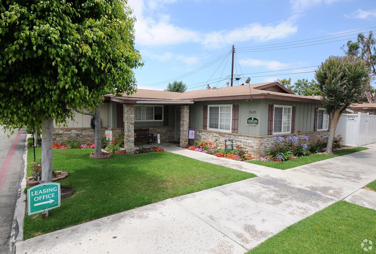 Foto principal - B Street Homes