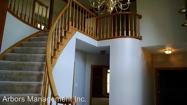 Building Photo - 4 br, 2.5 bath House - 309 RUSTIN WAY