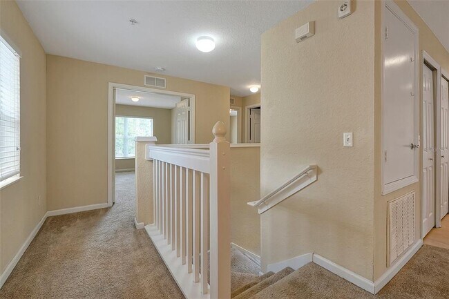 Building Photo - 6453 Alcalde Ct