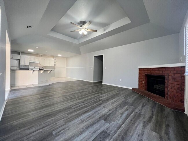 Building Photo - 2004 S Old Wire Rd