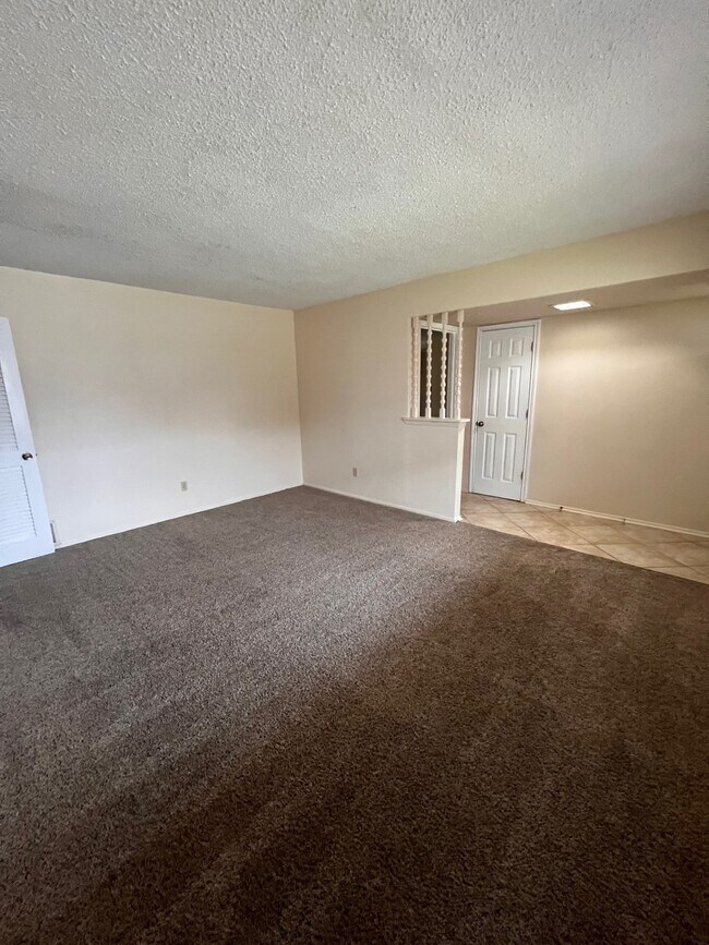 Building Photo - 1807 N 38th St