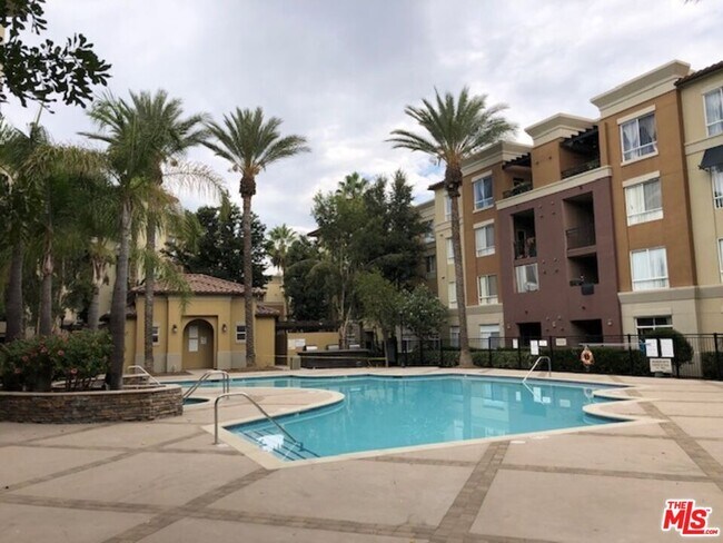 Building Photo - 24545 Town Center Dr