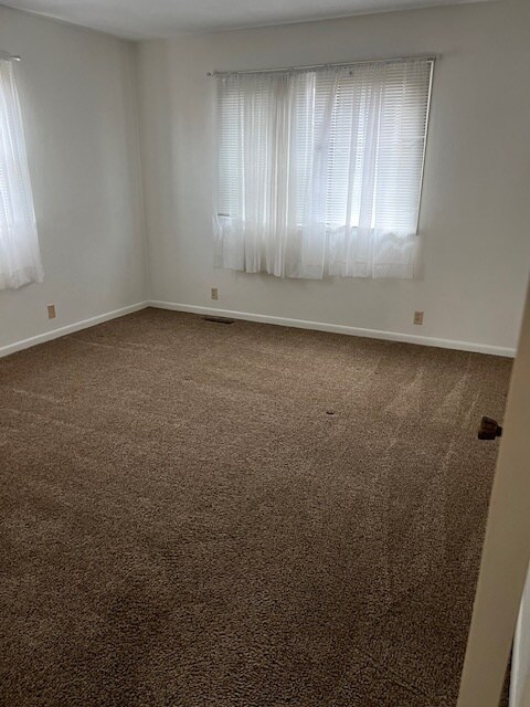 Foto del edificio - 610 W Main St