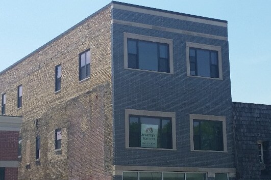 Foto principal - 4872 N Milwaukee Ave