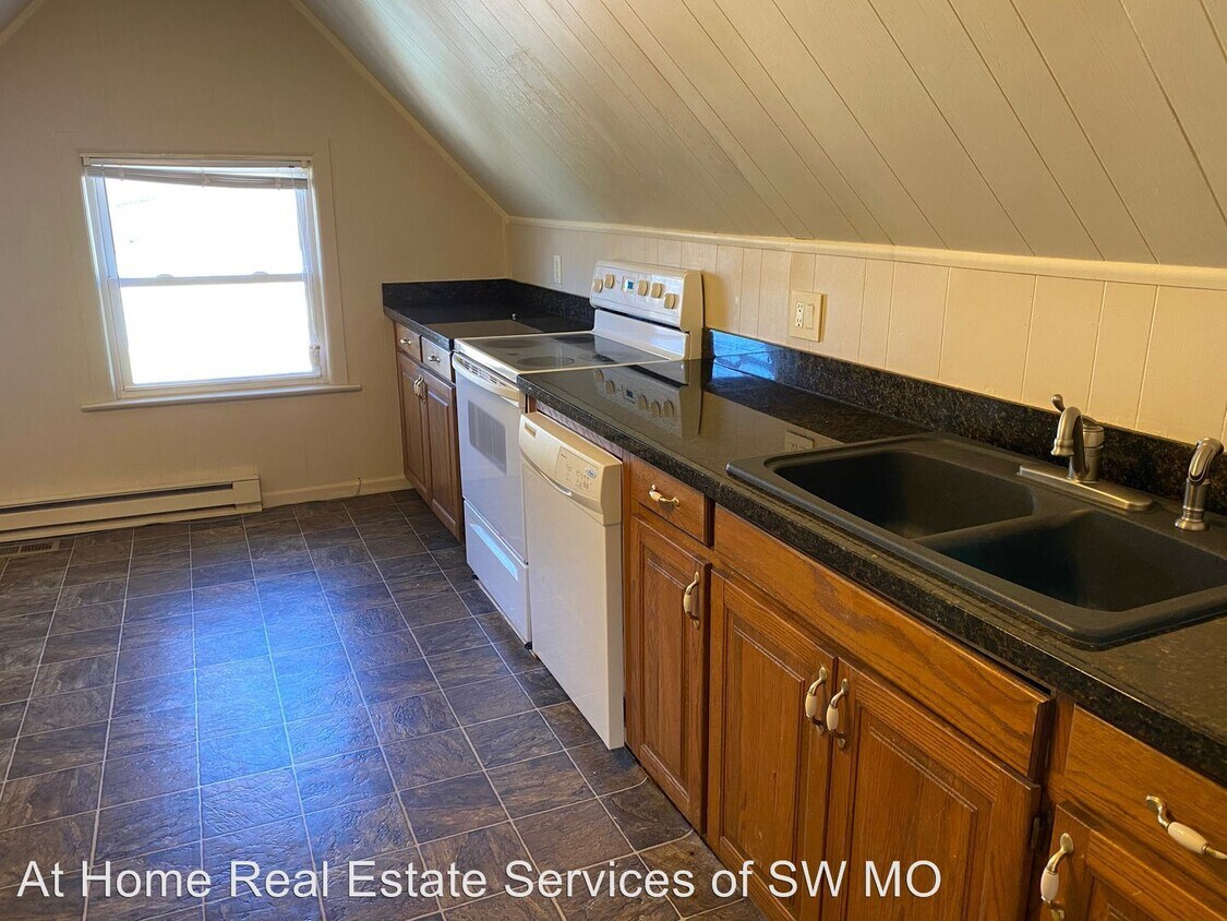 Foto principal - 1415 E Elm St