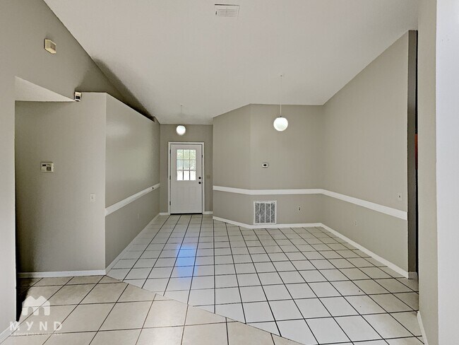 Building Photo - 3173 Snow Dr