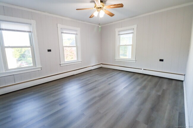 Building Photo - 48 S Golden St