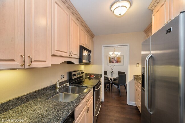 Foto del edificio - 3930 N Pine Grove Ave
