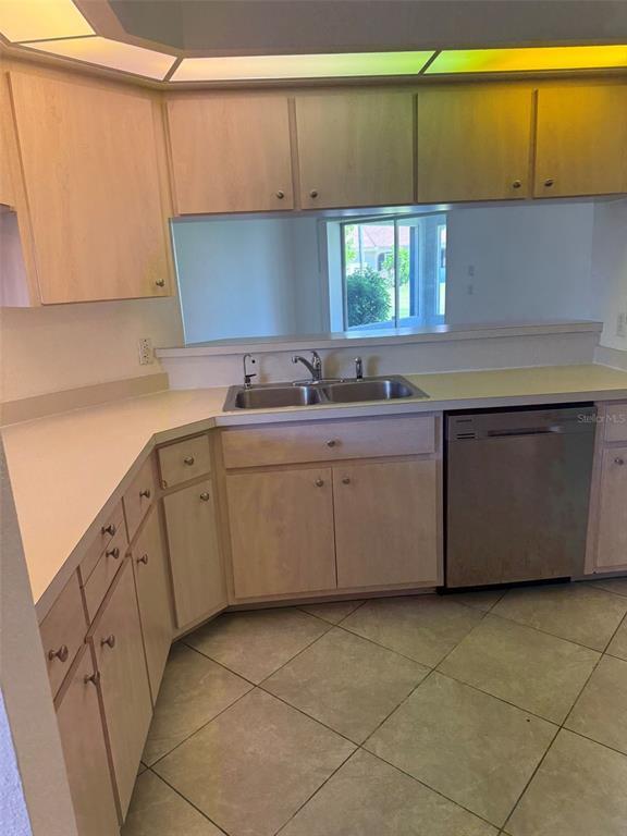 Foto del edificio - 4054 Allure Ln