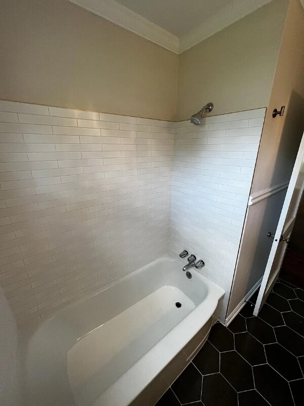 Building Photo - 2437 Sink St