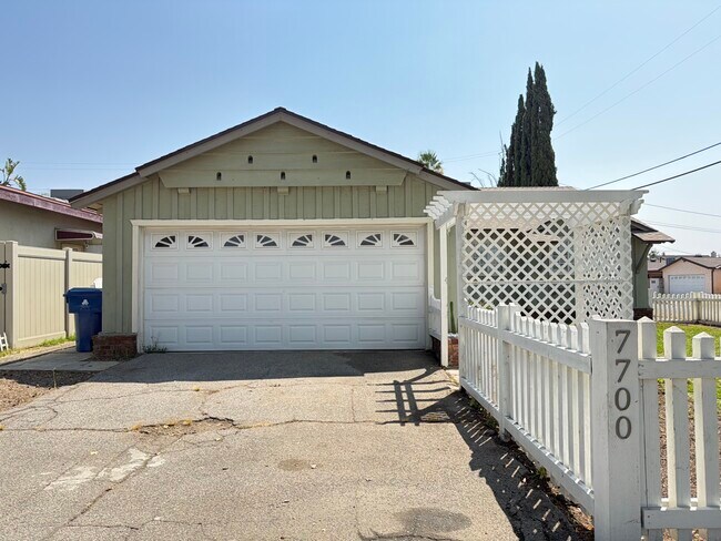 Foto del edificio - 7700 Alcove Ave