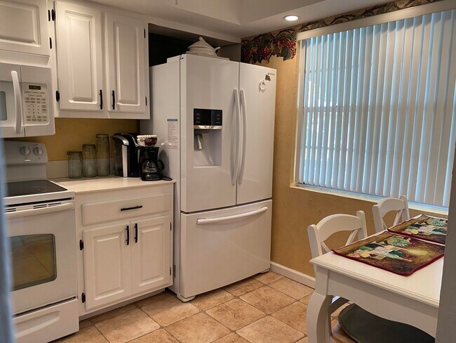 Building Photo - 2703 Nassau Bend