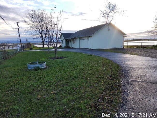 Building Photo - 3458 Erle Rd