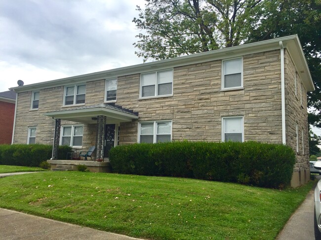 Building Photo - 2912 Abigail Dr