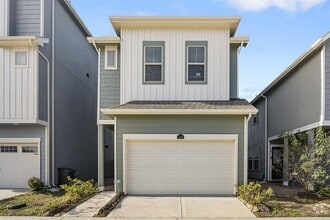 Building Photo - 11926 Briarwood Hill Way