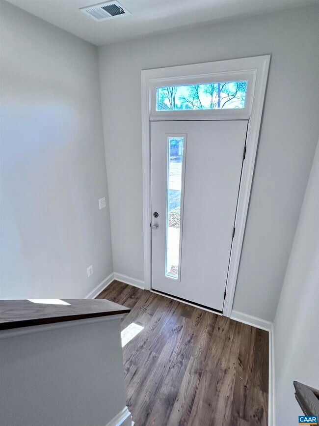 Foto del edificio - 103 Keene Ct