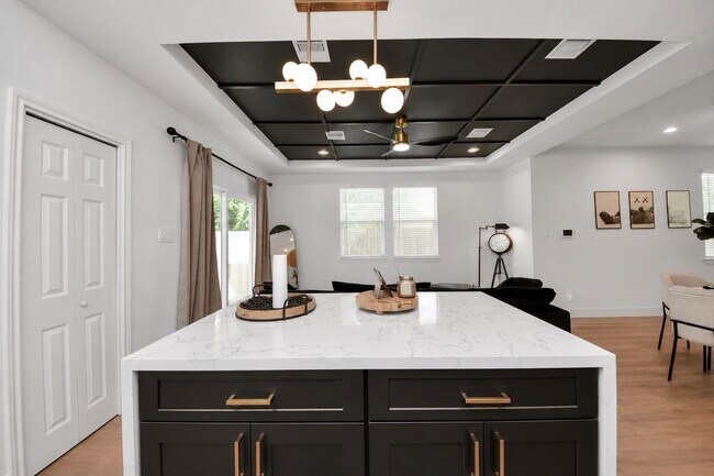 Foto del edificio - 5955 Southseas St