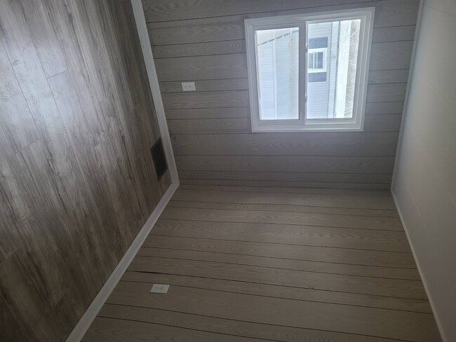 Building Photo - 5051-5081 Citrus Rd NW