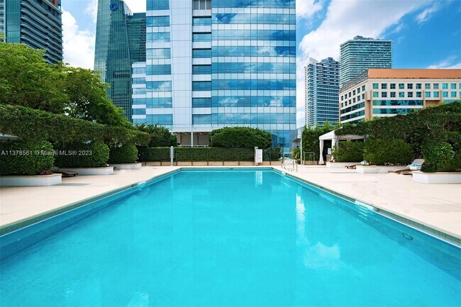 Foto del edificio - 1425 Brickell Ave