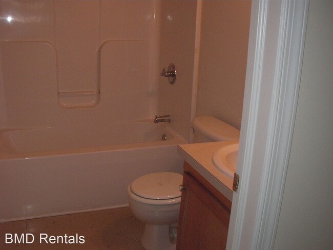 Building Photo - 3 br, 2 bath House - 110 Stallings Ct.