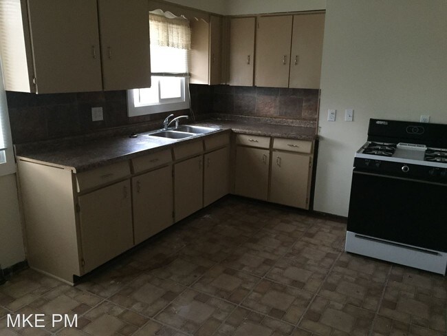 Foto del edificio - 5649 N 90th St