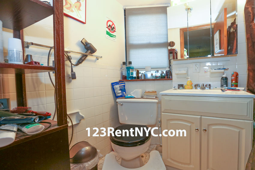 Foto principal - 1654 3rd Ave
