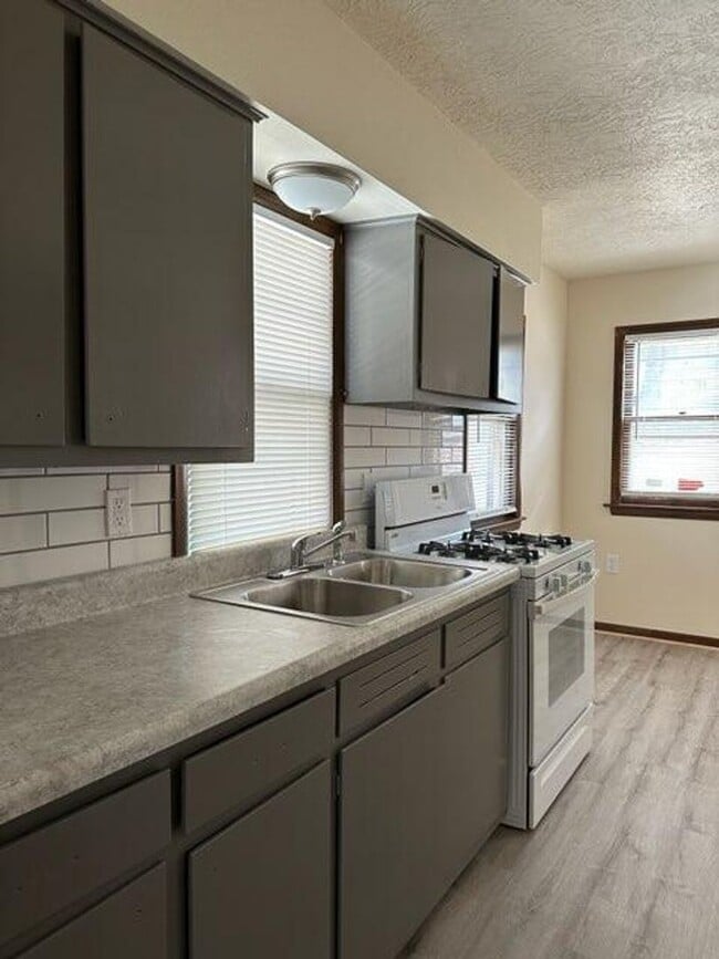 Foto del edificio - $1200 - Fantastic 2 Bedroom, 1 Bathroom House in Morning-Side