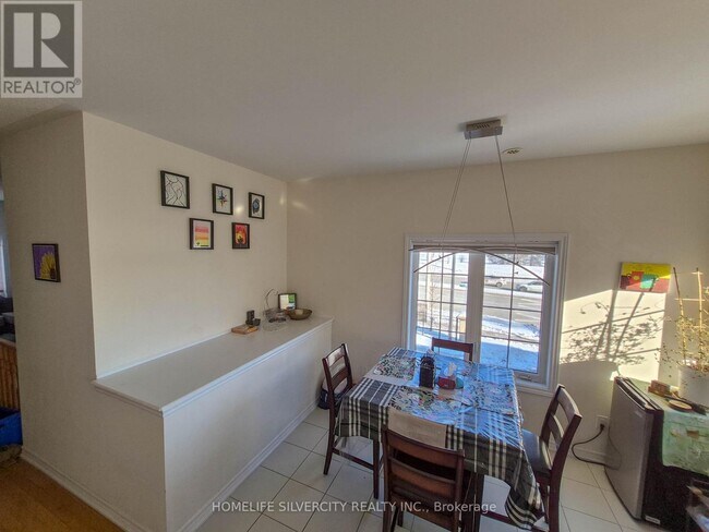 Photo du bâtiment - 2 Abercove Cl