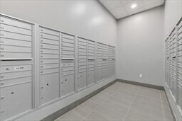 Foto del edificio - 585 Essex St