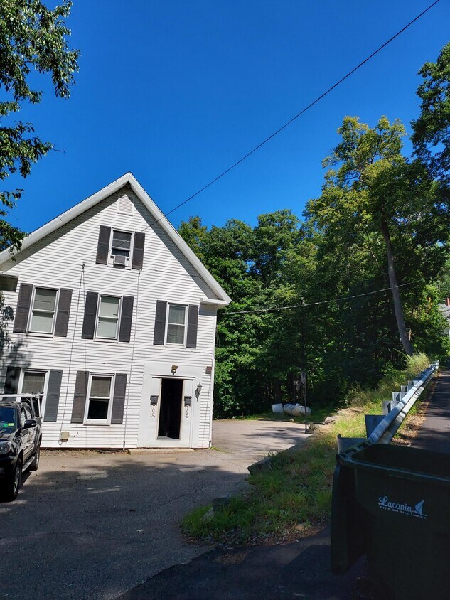 106 Clinton St Unit 1, Laconia, NH 03246 Apartments in Laconia, NH