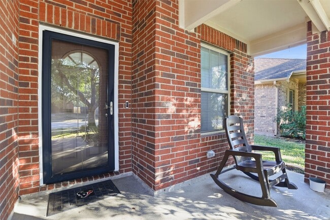 Building Photo - 11402 Overland Trail Dr