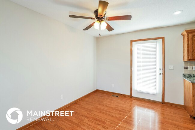 Foto del edificio - 503 Lake Meadows Dr