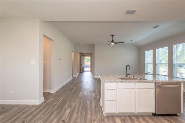 Building Photo - 805 Jackel Dr