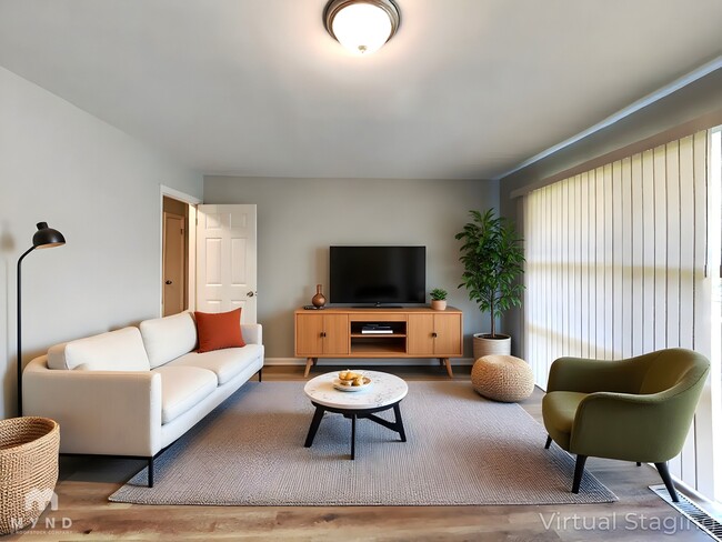 Building Photo - 1348 David Cir