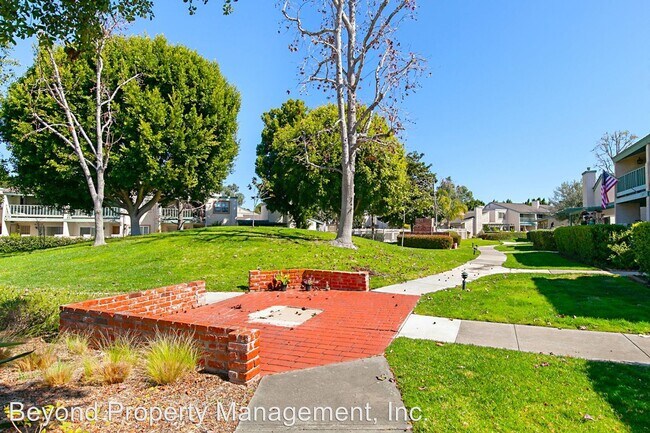 Foto del edificio - 9838 Apple Tree Dr