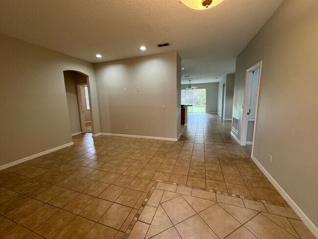 Foto del edificio - 10360 Sandy Marsh Ln