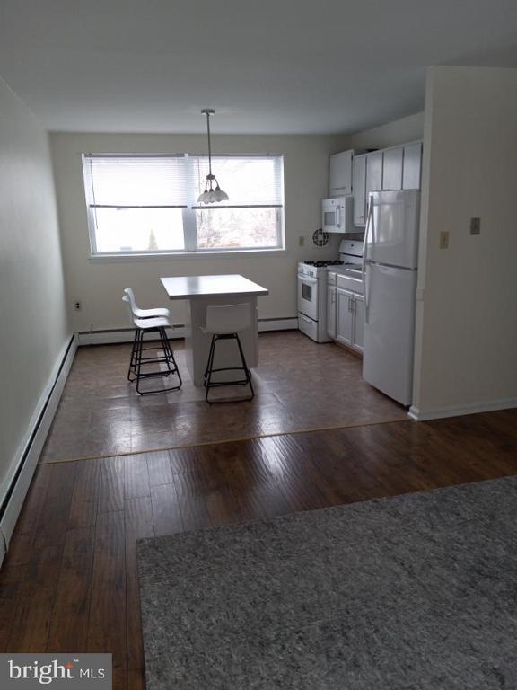 Foto principal - 901 E Pleasant Ave