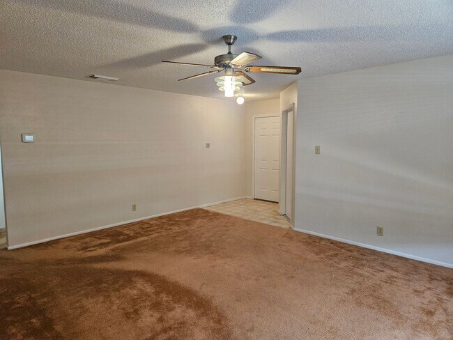 Photo - 7623 Cascade Oak Dr House