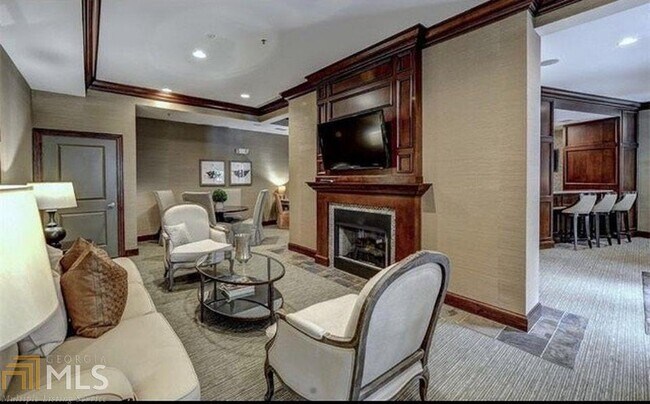 Foto del edificio - 901 Abernathy Rd NE