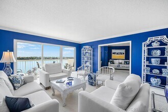 Building Photo - 2600 N Flagler Dr