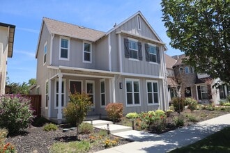 Building Photo - 3281 Crocker Dr